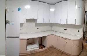 Кухня из пластика на заказ А-715 белая